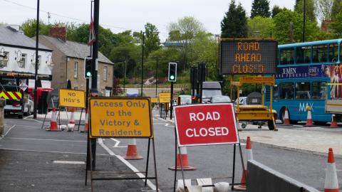 Killingworth Road is closed to northbound traffic